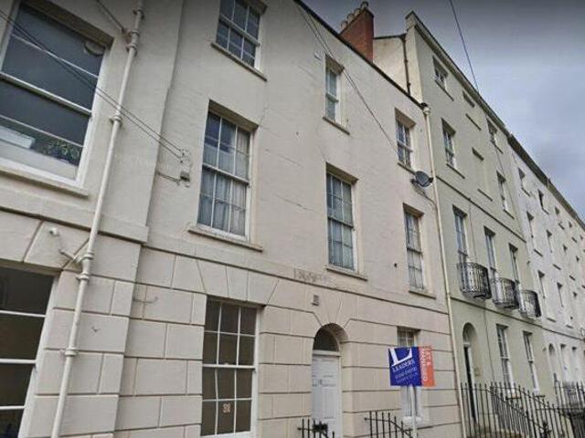 1 Bedroom Apartment For Rent In Cheltenham, Gloucestershire