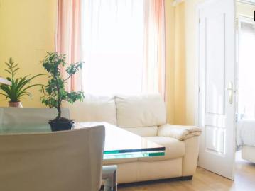 1 bedroom apartment for rent in Cortes, Madrid