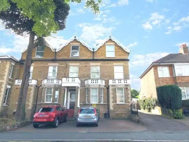 1 bedroom apartment for rent in Crescent Road, Warley, CM14