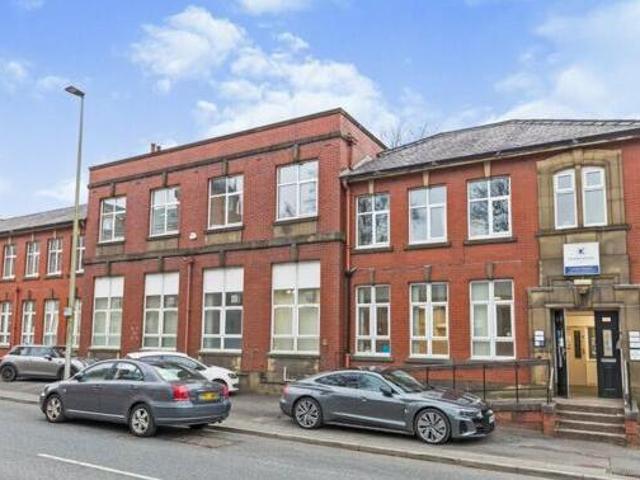 1 Bedroom Apartment For Rent In Darwen, Lancashire