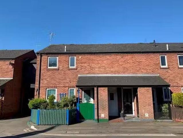 1 bedroom apartment for rent in Evesham Road, Headless Cross.