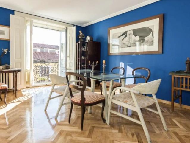 1 bedroom apartment for rent in Embajadores