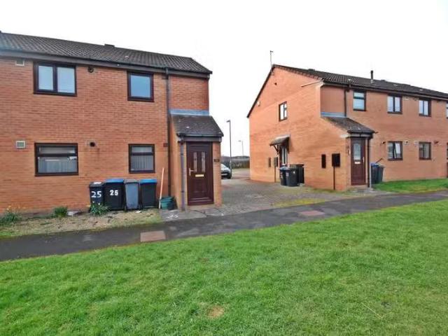 1 bedroom apartment for rent in Farnham Close, Newton Hall, Du.