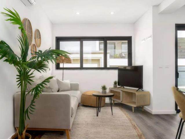 1 bedroom apartment for rent in Faro, bills included