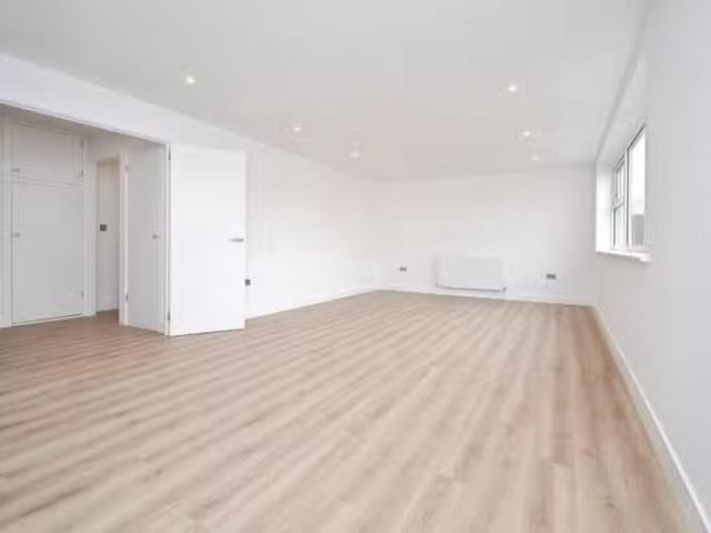 1 bedroom apartment for rent in Hutton Road, Shenfield, Brentw.