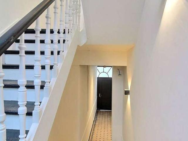 1 bedroom apartment for rent in Haut Saint Gilles