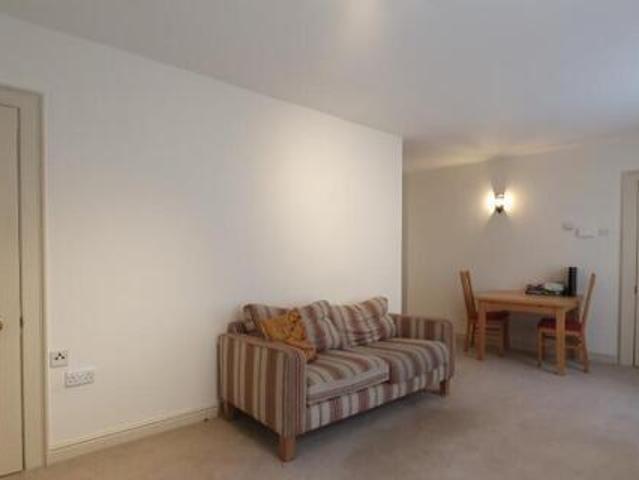 1 Bedroom Apartment For Rent In Leeds