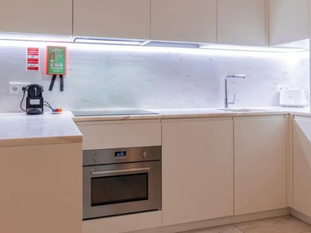 1 bedroom apartment for rent in Lisbon, bills included
