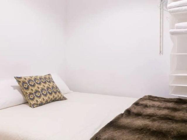 1 bedroom apartment for rent in Lisbon, bills included