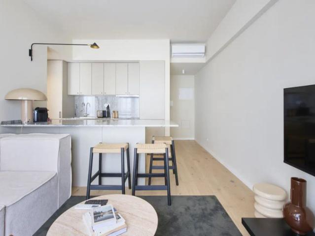 1 bedroom apartment for rent in Lisbon, bills included