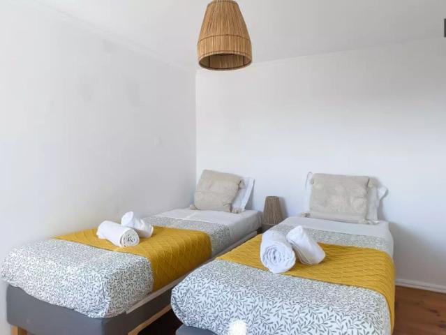 1 bedroom apartment for rent in Lisbon, bills included
