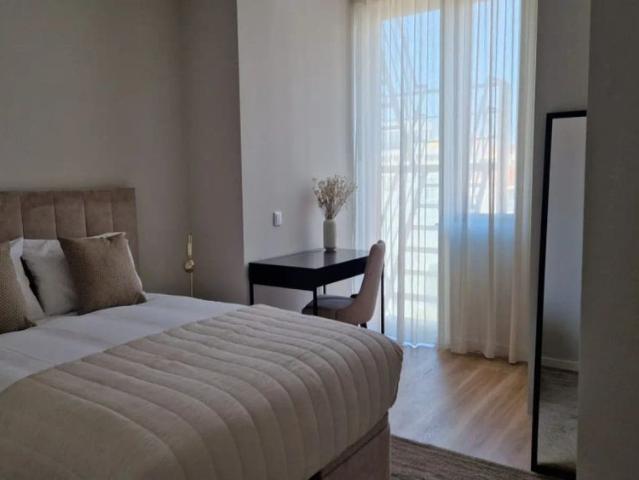 1 Bedroom apartment for rent in Lisbon, smoking allowed