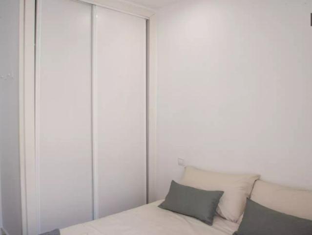 1 bedroom apartment for rent in Puerta del Ángel, bills included