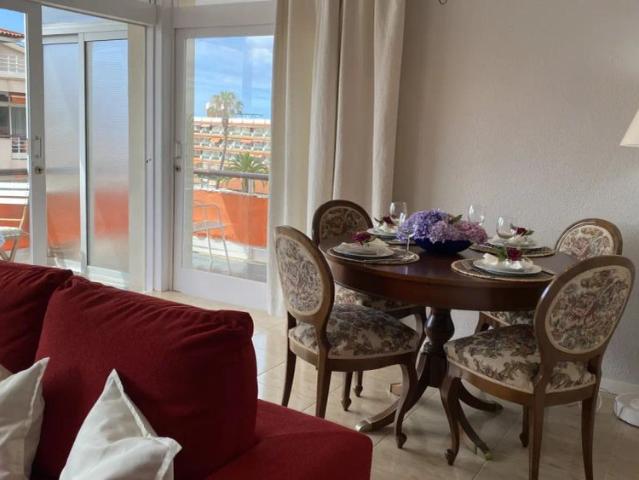 1 bedroom apartment for rent in Puerto de la Cruz, bills included professionals only, couples allowed