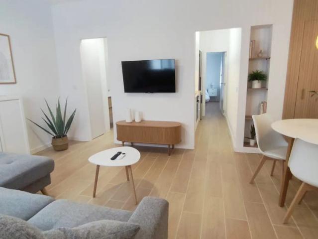 1 bedroom apartment for rent in Puerto de la Cruz, bills included, tenant restrictions apply