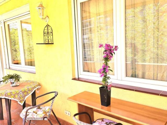 1 bedroom apartment for rent in Pacífico, Madrid perfect for professionals and couples