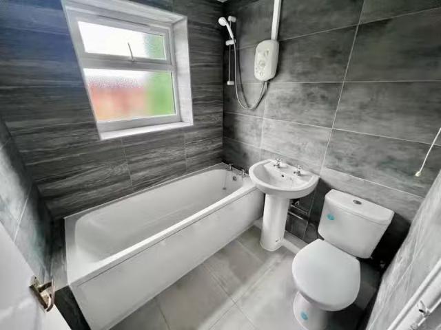 1 bedroom apartment for rent in Park Farm Drive, Allestree, De.