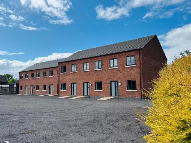1 bedroom apartment for rent in Park Road, Swadlincote, Derbys.