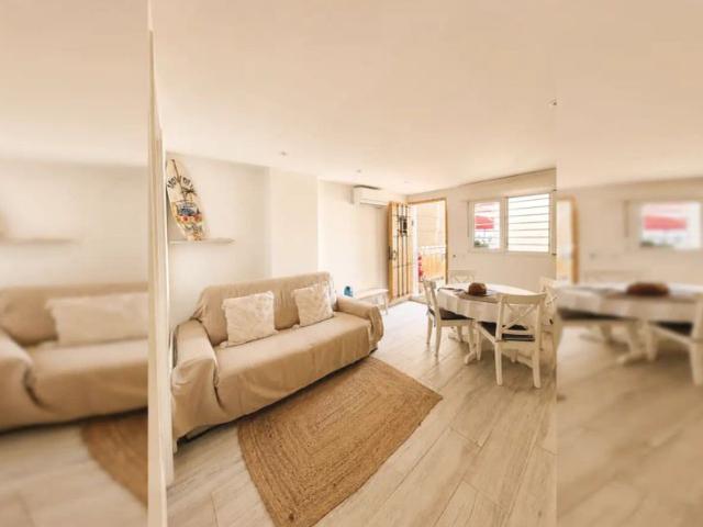 1 bedroom apartment for rent in Playas del Palo, bills included
