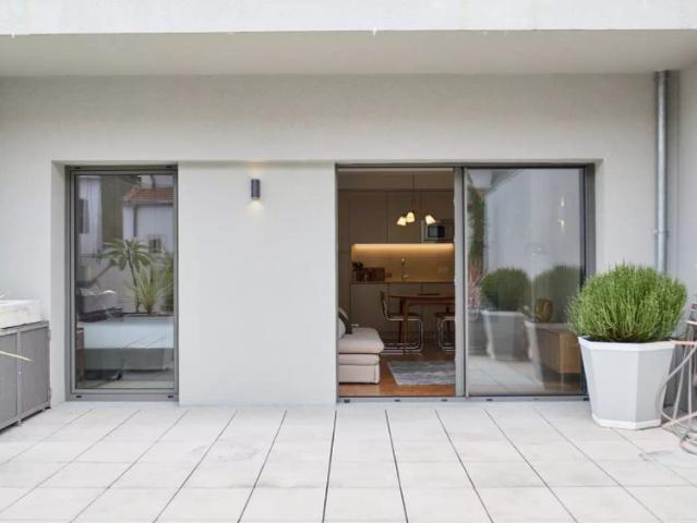 1 bedroom apartment for rent in Porto, bills included