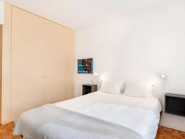 1 bedroom apartment for rent in Porto, bills partially included