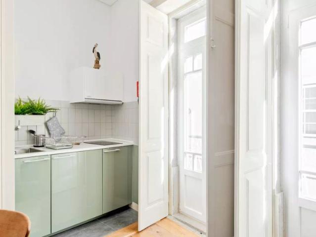 1 bedroom apartment for rent in Setúbal, bills included