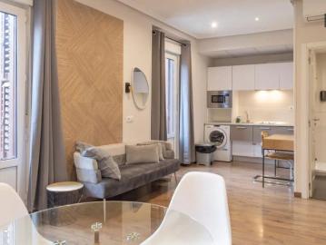 1 bedroom apartment for rent in Sol, Madrid