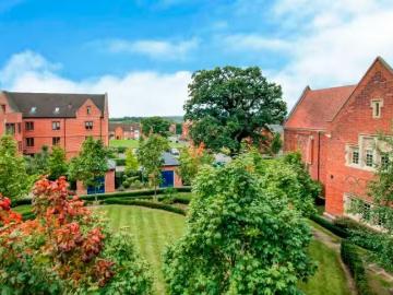 1 bedroom apartment for rent in The Galleries, Brentwood, Esin.