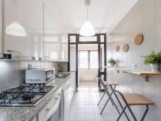 1 bedroom apartment for rent in Vila Nova de Gaia, no bills included