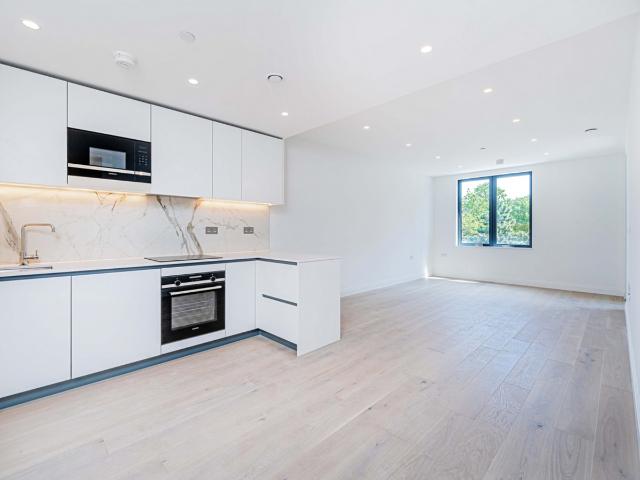 1 bedroom apartment for rent in William Morris Way, London, SW6