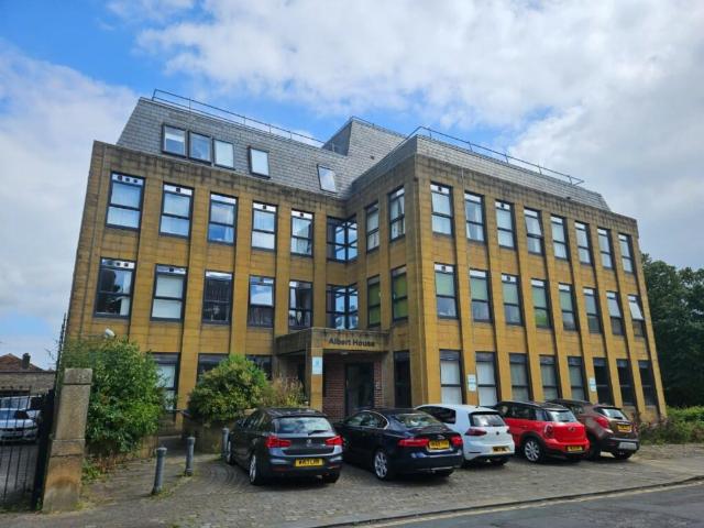 1 bedroom apartment for rent in 19 Albert House, HX1