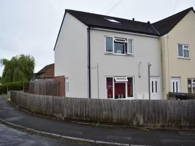 1 bedroom apartment for rent in 3A Beaufort Road, Yate, Bristo.