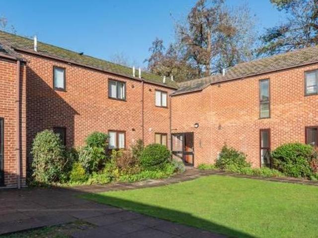 1 bedroom apartment for sale in Mill Stream Court Webbs Close Wolvercote Oxford OX2