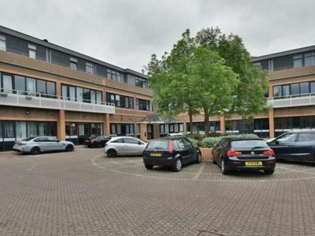 1 Bedroom Apartment For Sale In Newbury, Berkshire