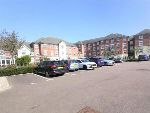 1 Bedroom Apartment For Sale In Ongar, Essex