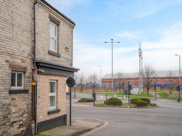 1 bedroom apartment for sale in Acomb Road, York, YO24