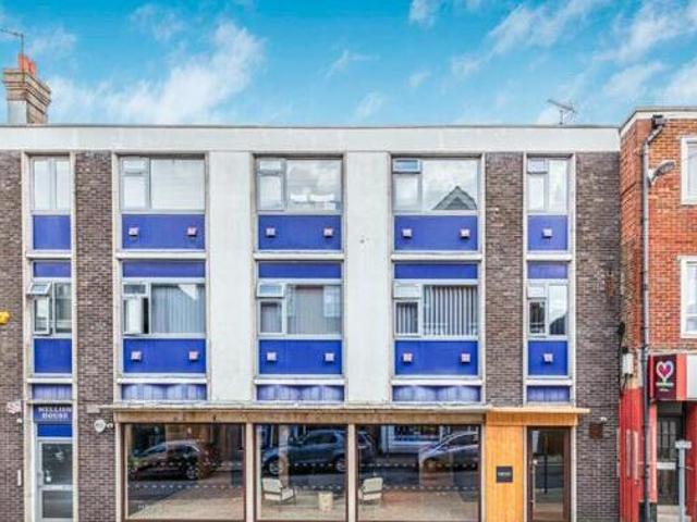 1 Bedroom Apartment For Sale In Burgess Hill, West Sussex