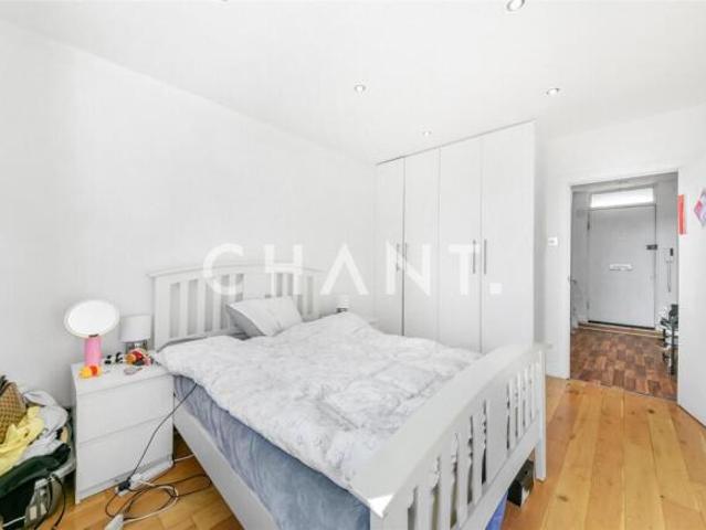 1 bedroom apartment for sale in Bevin Court, Cruikshank Street, Islington, London, WC1X