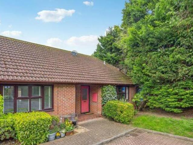 1 Bedroom Apartment For Sale In Chesham, Buckinghamshire