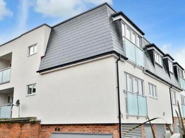 1 Bedroom Apartment For Sale In East Grinstead