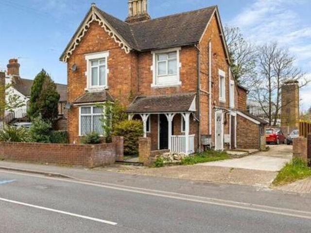 1 Bedroom Apartment For Sale In East Grinstead