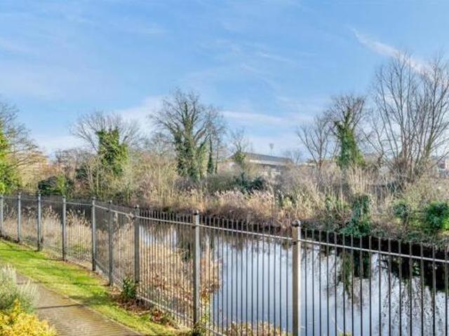 1 Bedroom Apartment For Sale In Handford Road