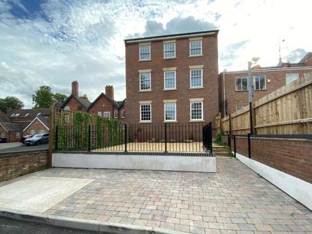 1 Bedroom Apartment For Sale In High Street