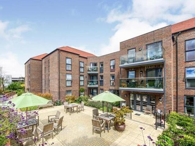 1 Bedroom Apartment For Sale In Lower Turk Street