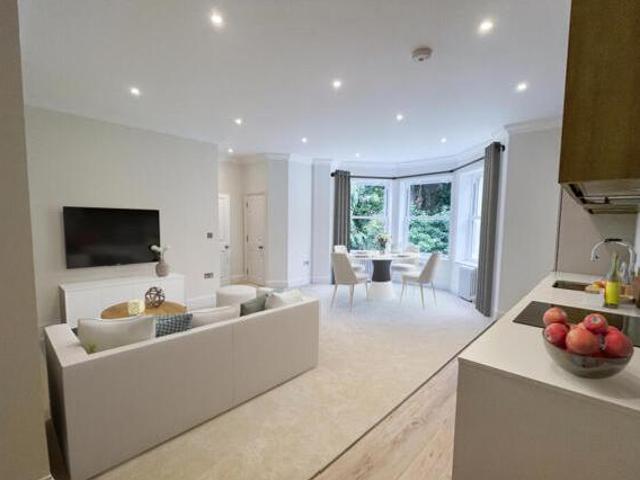 1 Bedroom Apartment For Sale In Loudwater, High Wycombe