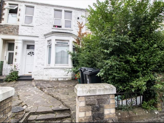 1 bedroom apartment for sale in Richards Terrace, Roath, Cardiff, CF24