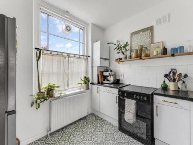 1 bedroom apartment for sale in St. Augustines Road, Camden, NW1