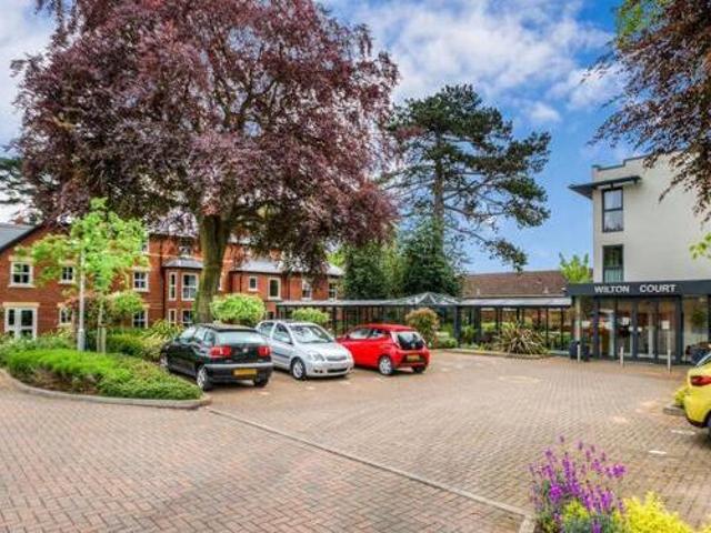 1 Bedroom Apartment For Sale In Southbank Road, Kenilworth