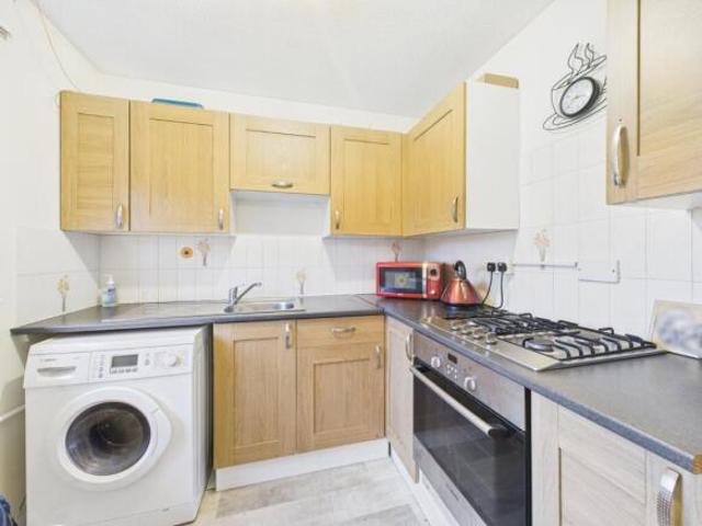 1 bedroom apartment for sale in The Oaks, Kimberley Close, Langley, Berkshire, SL3