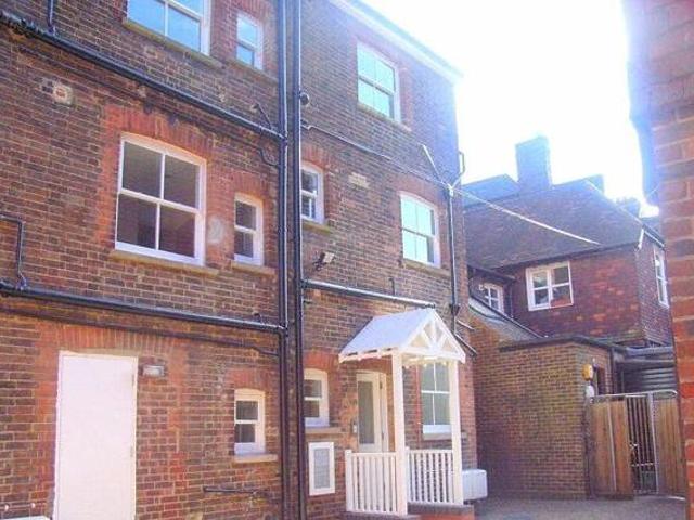 1 Bedroom Apartment For Sale In Tonbridge, Kent